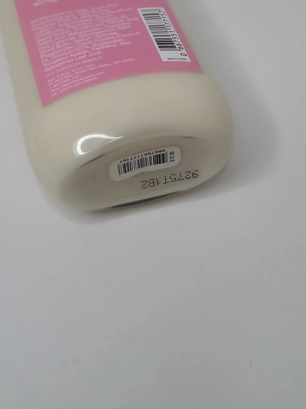 Bath & Body Works Twisted Peppermint Lotion - Pink & Cream